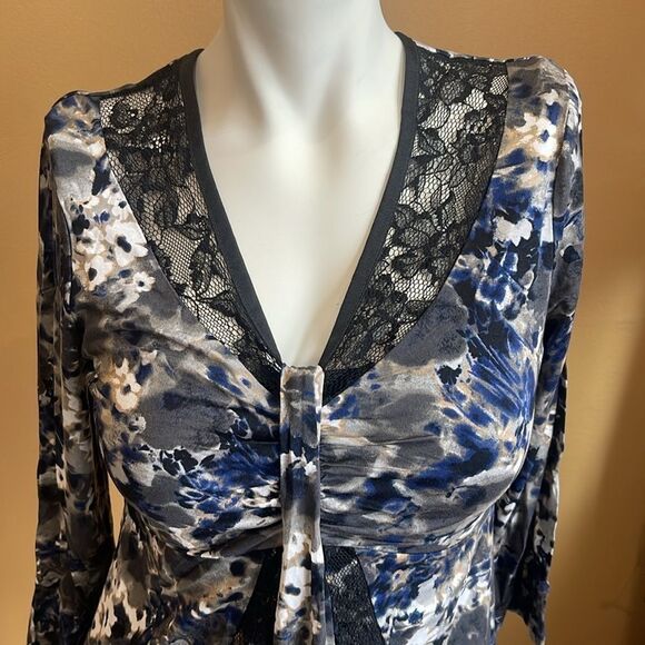 NWT Alfani Women's Blue Gray Polyester V-Neck Long Sleeve Top Blouse Large - Picture 2 of 10